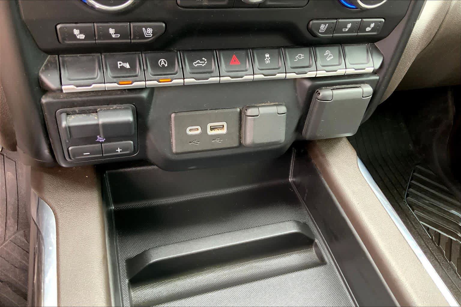 Used 2021 Chevrolet Silverado 1500 LTZ AWD/4WD image 35