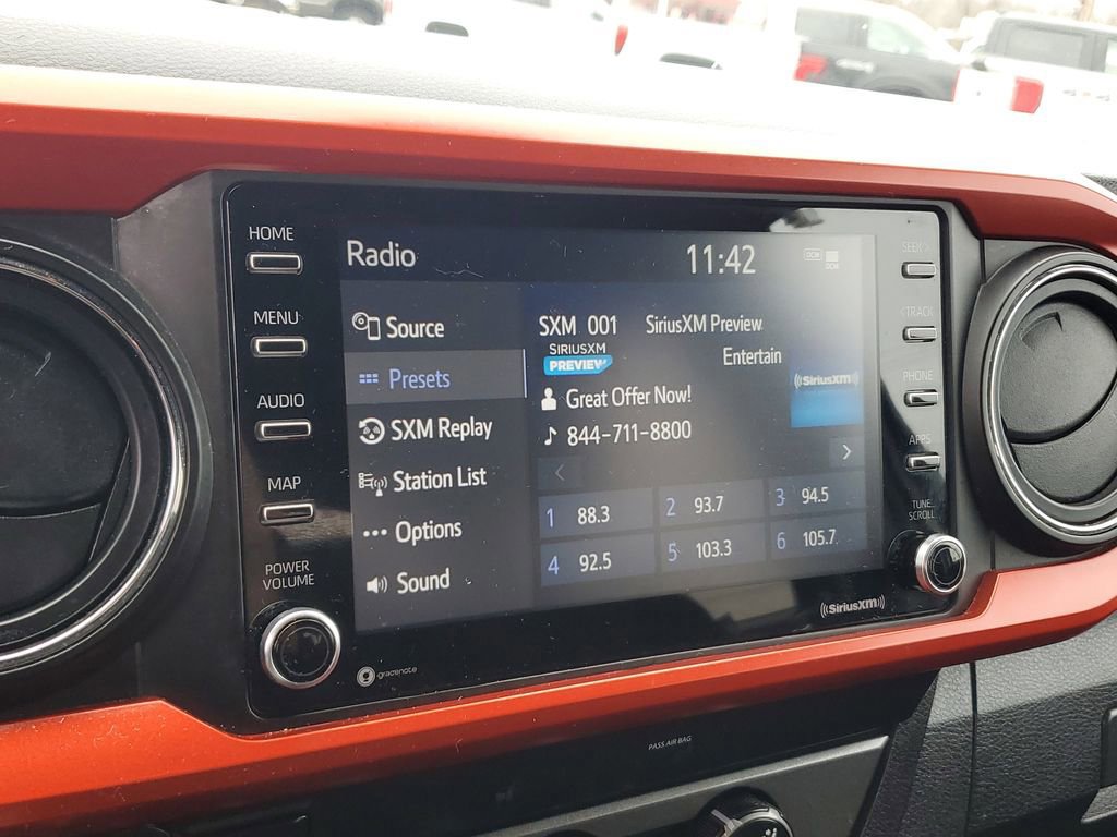 Used 2020 Toyota Tacoma TRD Sport w/ Technology Package image 21