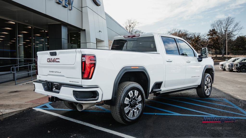 Used 2024 GMC Sierra 2500 Denali w/ Denali Reserve Package image 3