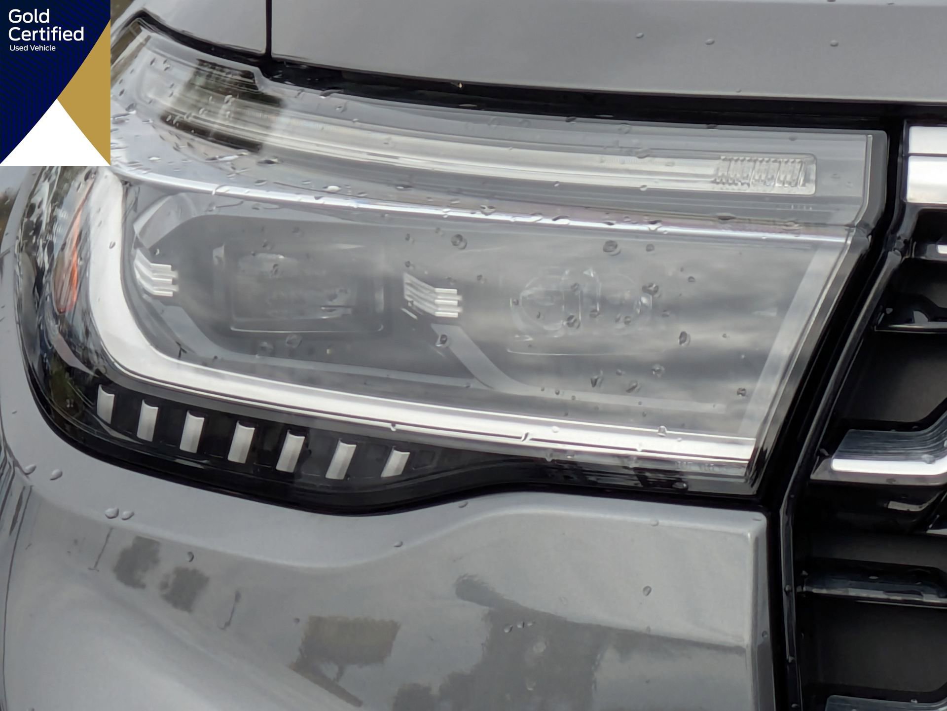 Certified 2025 Ford Explorer Platinum w/ LUX Leather Package image 13