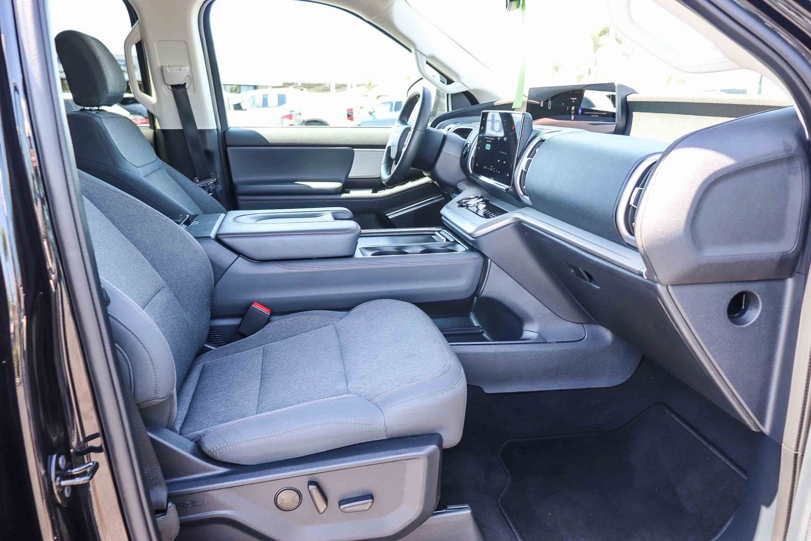 Certified 2025 Ford Expedition Max Active RWD image 16