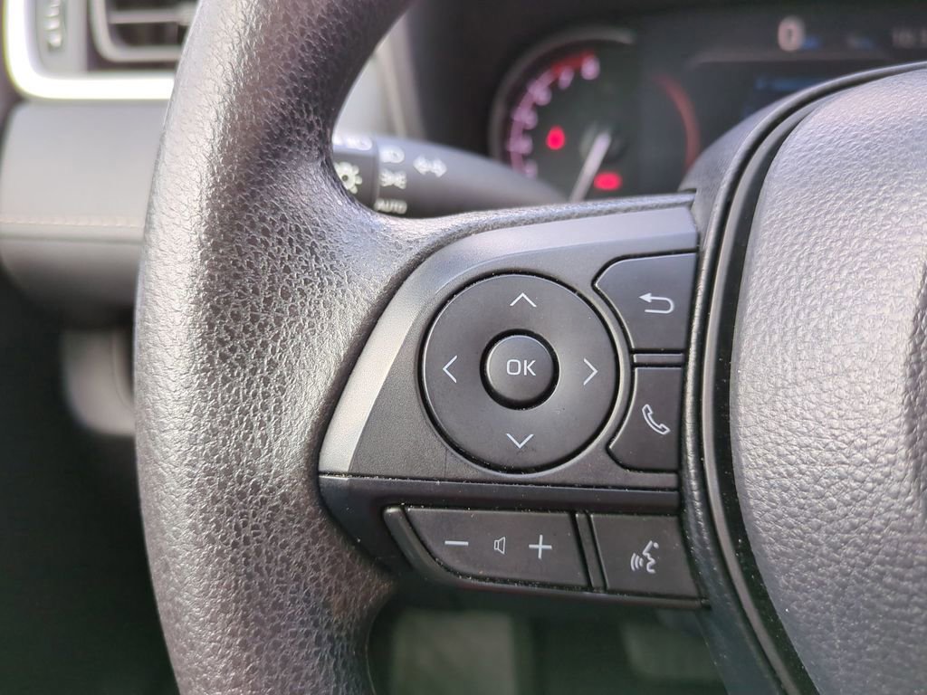 Used 2024 Toyota RAV4 XLE image 28