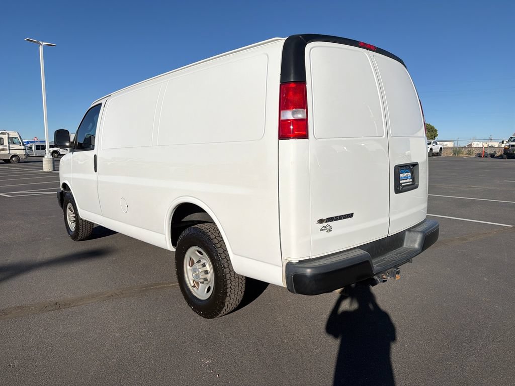 Used 2022 Chevrolet Express 2500 w/ Driver Convenience Package RWD image 3