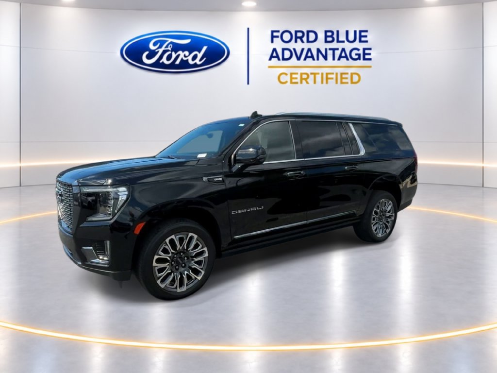 Used 2023 GMC Yukon XL Denali Ultimate AWD/4WD image 4