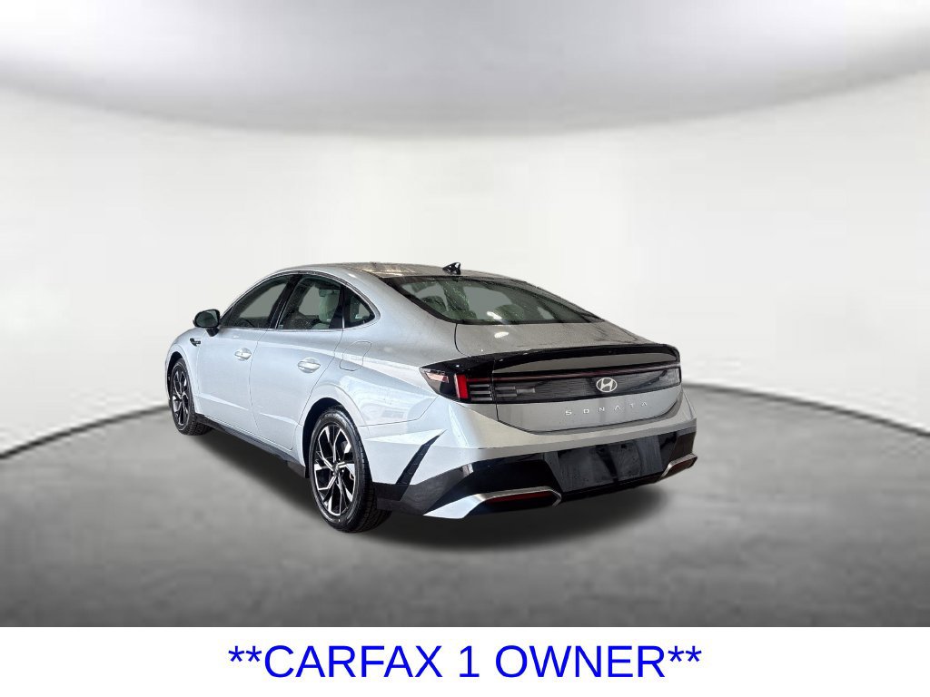 Used 2025 Hyundai Sonata SEL FWD image 3