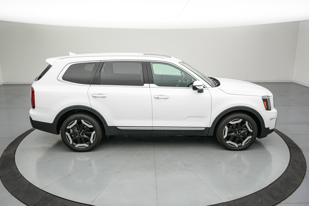Used 2023 Kia Telluride S w/ S Sunroof Package AWD/4WD image 3