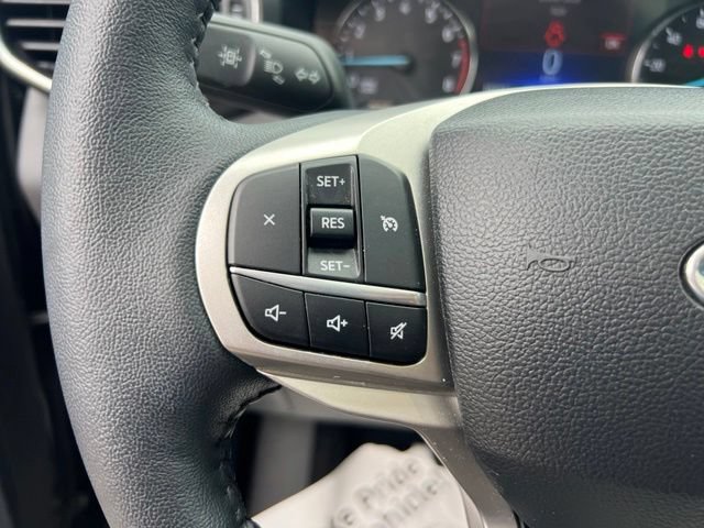 Certified 2024 Ford Explorer XLT w/ Equipment Group 202A AWD/4WD image 9