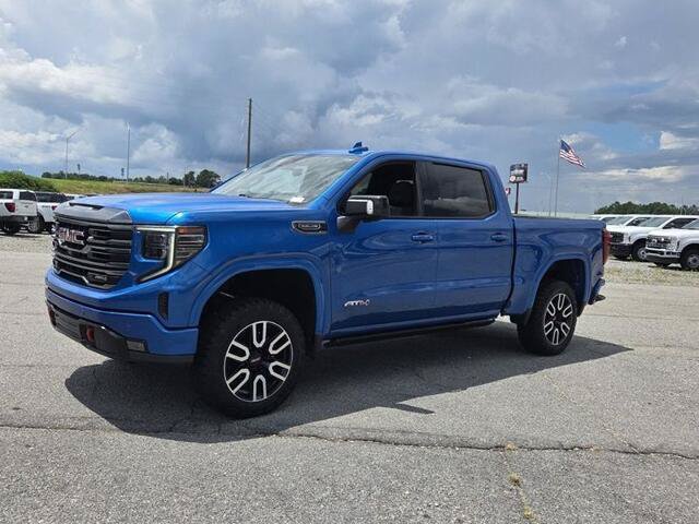 Used 2022 GMC Sierra 1500 AT4 w/ AT4 Premium Package AWD/4WD image 3