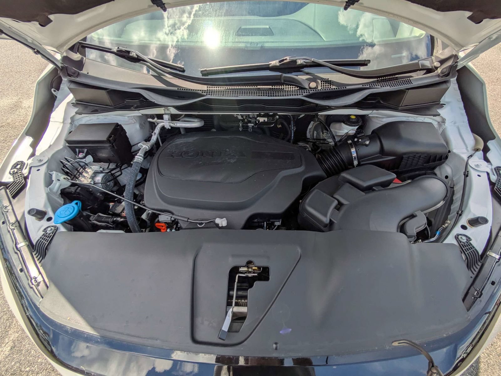 Used 2025 Honda Odyssey Elite image 6