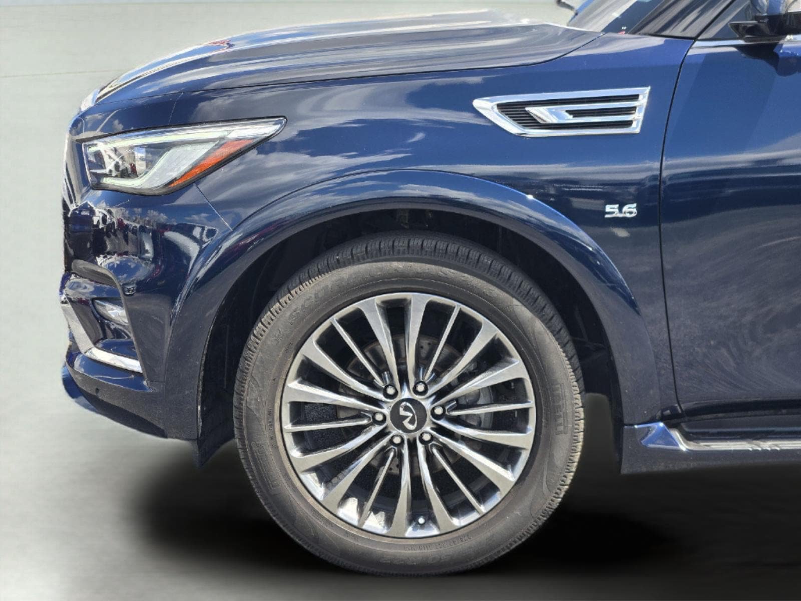 Used 2019 INFINITI QX80 Luxe w/ Proactive Package AWD/4WD image 9