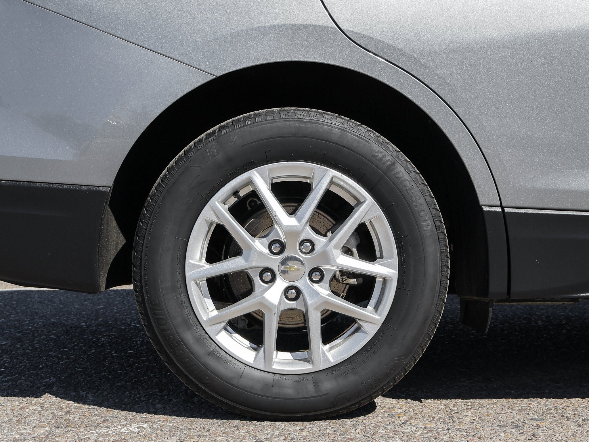 Used 2024 Chevrolet Equinox LT AWD/4WD image 12