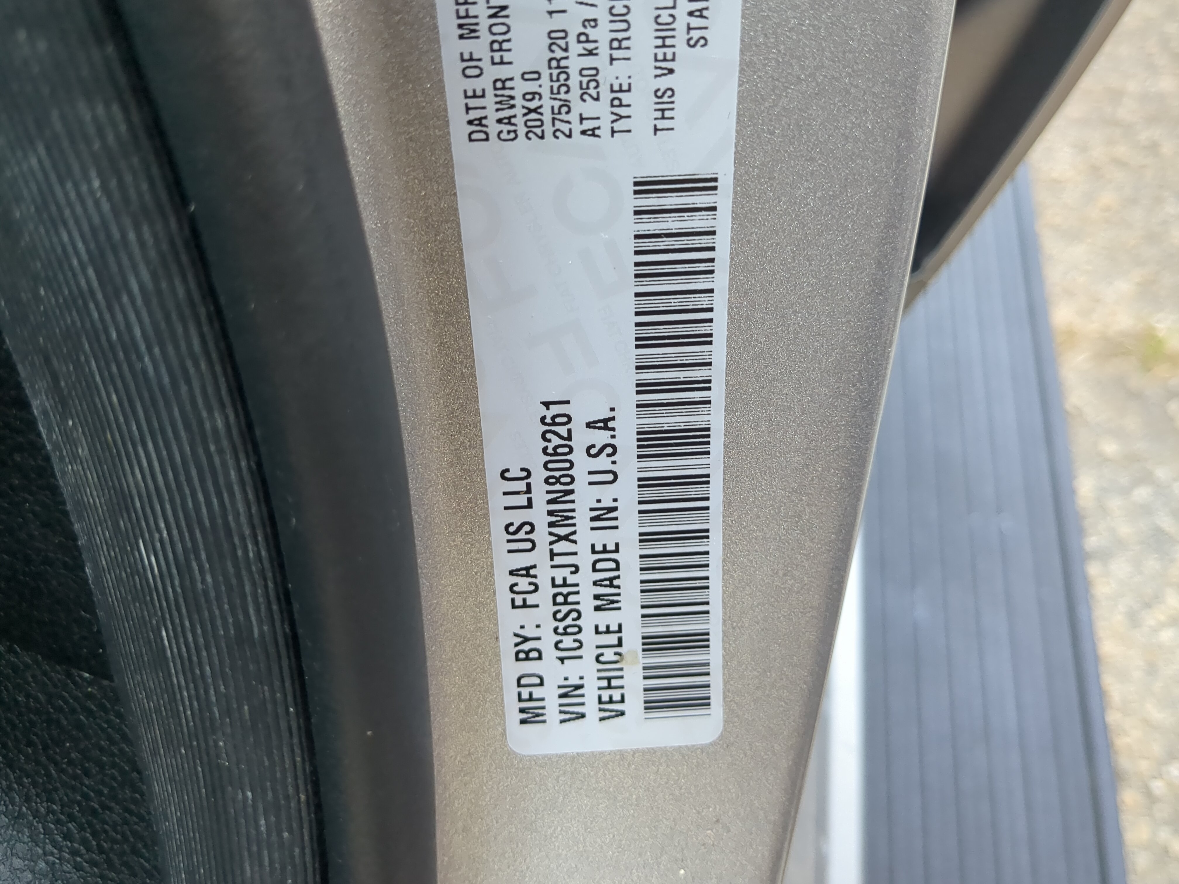 Used 2021 RAM 1500 Laramie w/ Sport Appearance Package AWD/4WD image 27