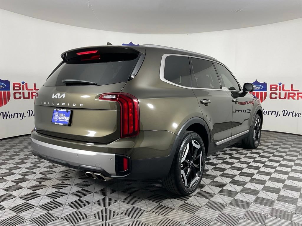Used 2024 Kia Telluride S w/ S Sunroof Package FWD image 3