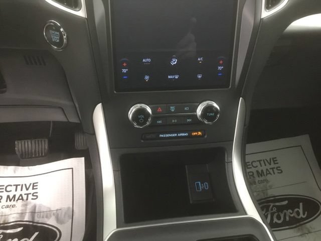 Certified 2024 Ford Edge SE w/ Black Appearance Package AWD/4WD image 27
