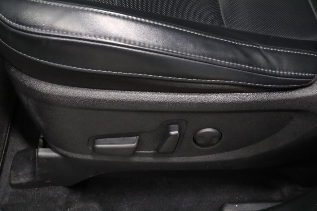 Used 2020 Kia Telluride S w/ S 8 Passenger Seating Package image 24