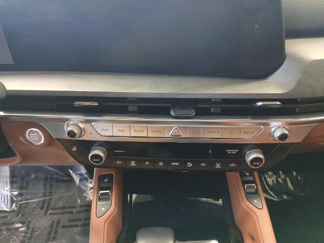Used 2024 Kia Telluride SX Prestige X-Line image 16