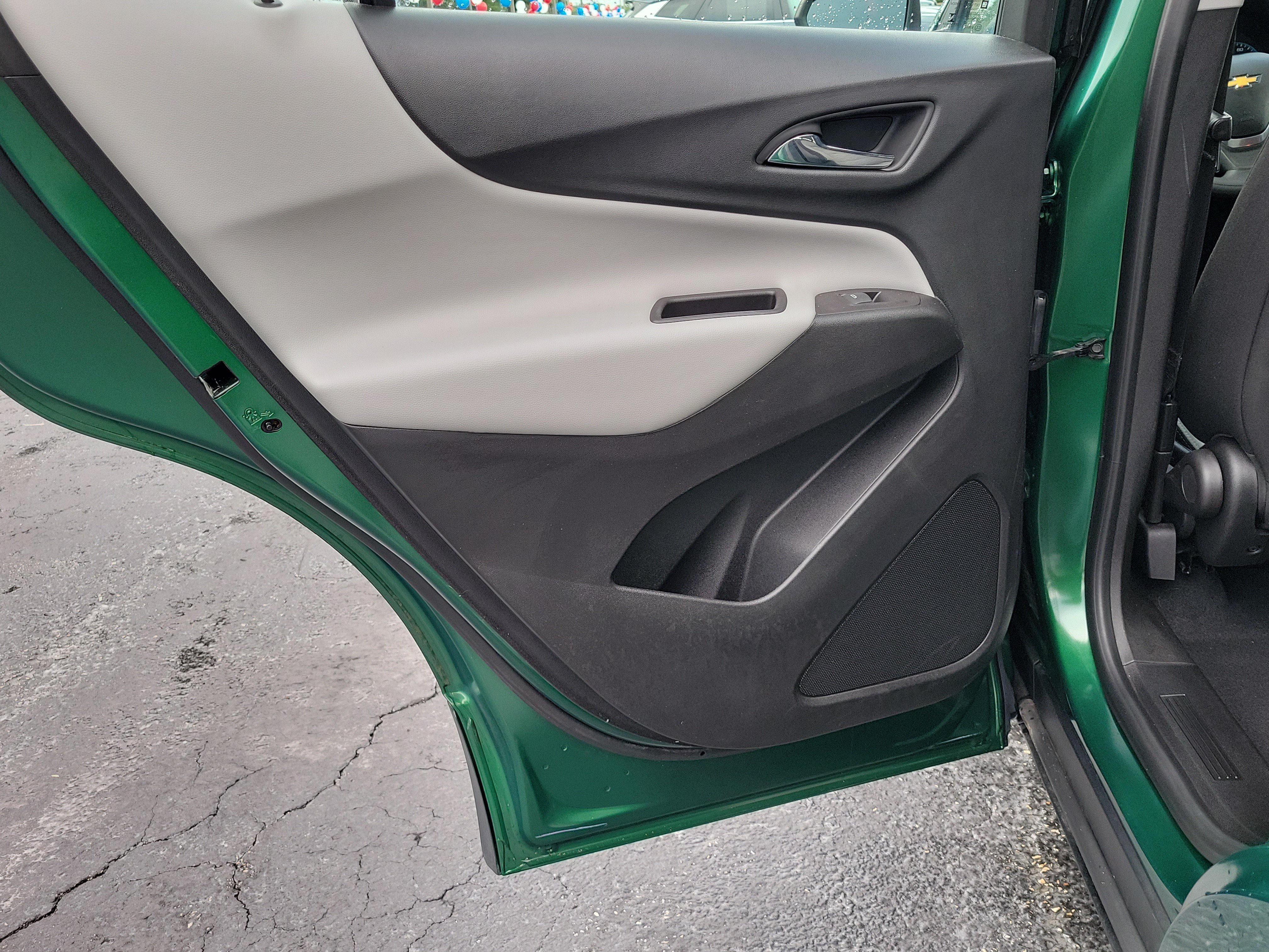 Used 2019 Chevrolet Equinox LS FWD image 11
