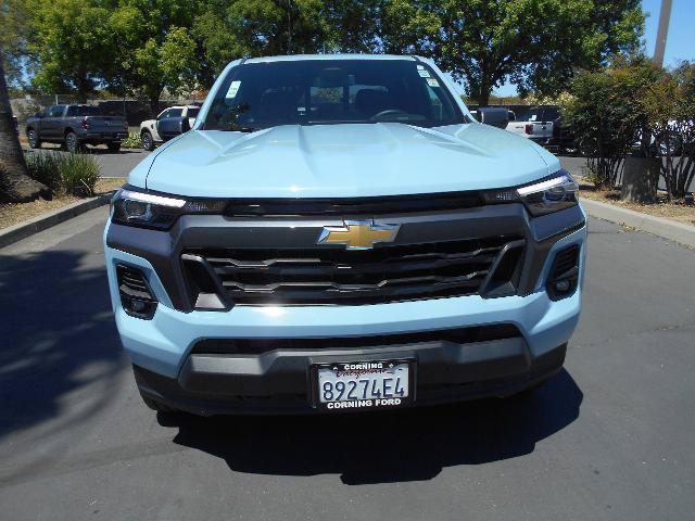 Used 2025 Chevrolet Colorado LT w/ LT Convenience Package AWD/4WD image 2