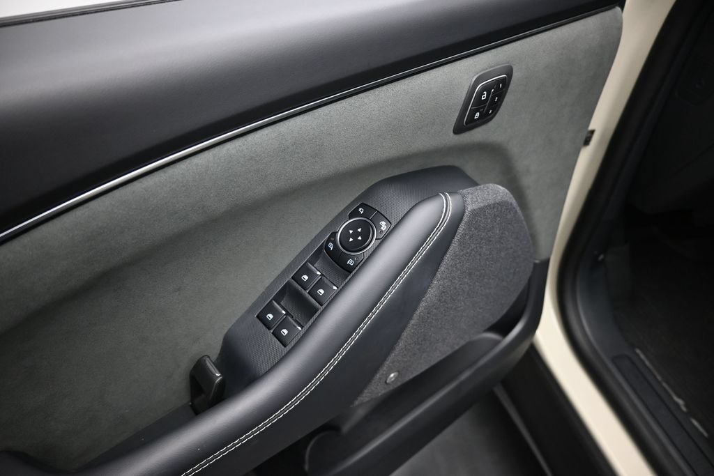 Certified 2025 Ford Mustang Mach-E GT AWD/4WD image 11