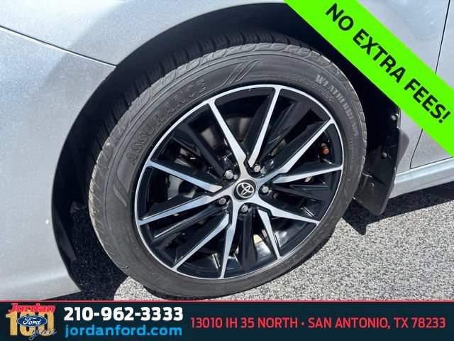 Used 2021 Toyota Camry SE FWD image 5