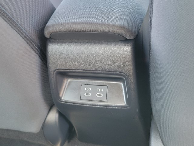 Used 2025 Toyota Corolla LE FWD image 19