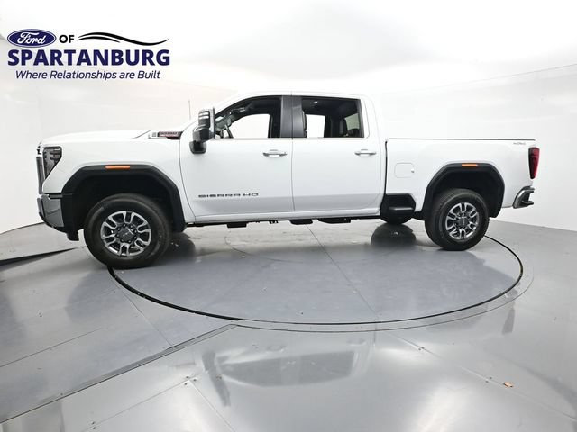 Used 2025 GMC Sierra 2500 SLT AWD/4WD image 4