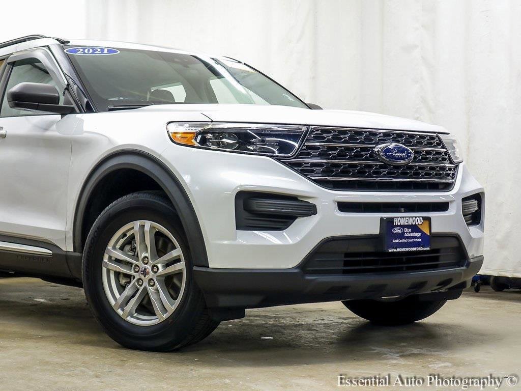 Certified 2021 Ford Explorer XLT image 2