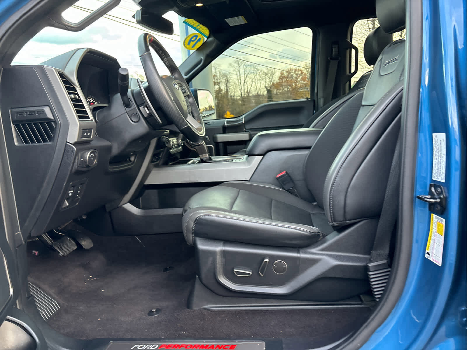 Certified 2019 Ford F150 Raptor w/ Equipment Group 802A Luxury image 12