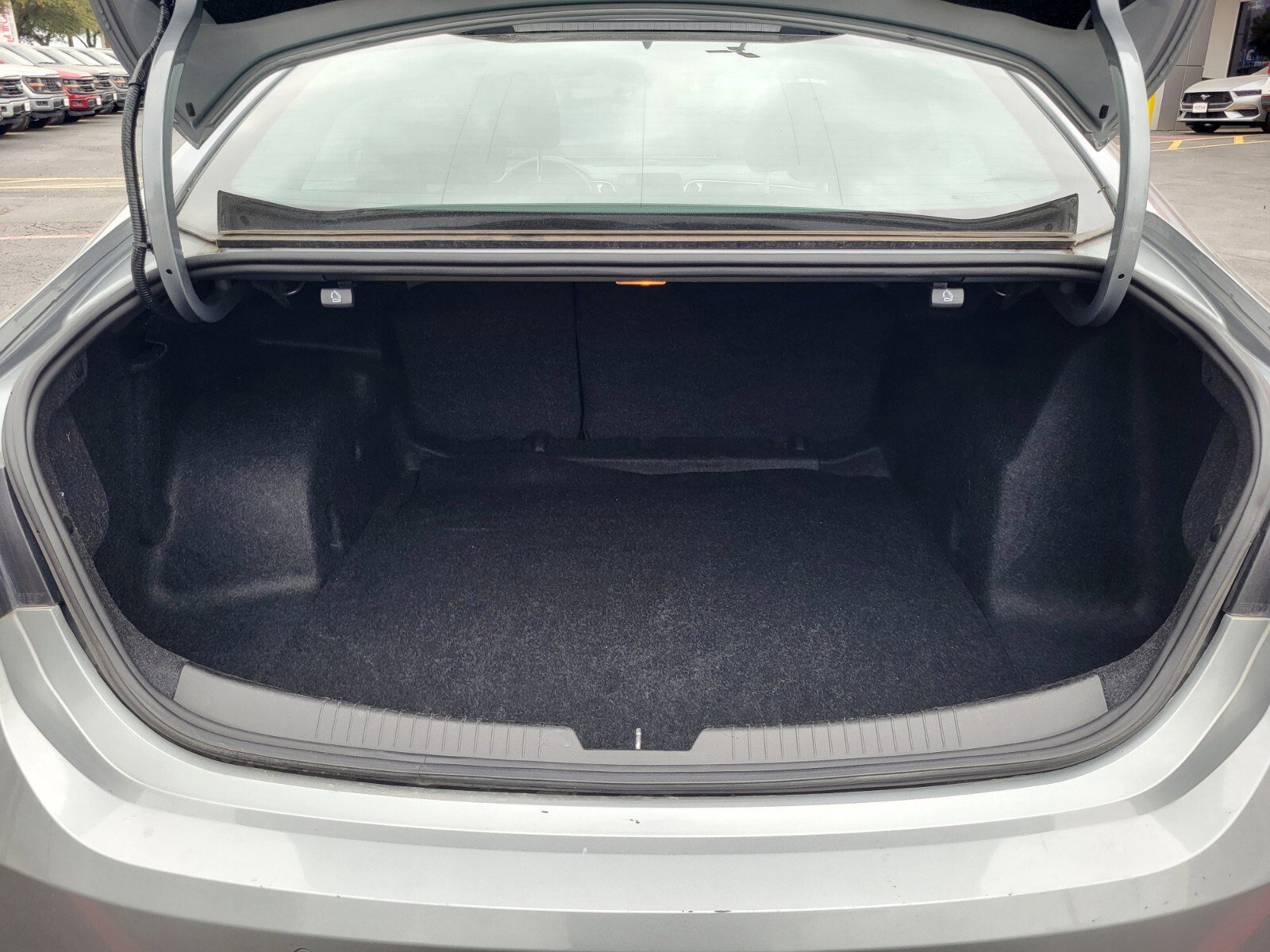 Used 2024 Chevrolet Malibu LT image 31