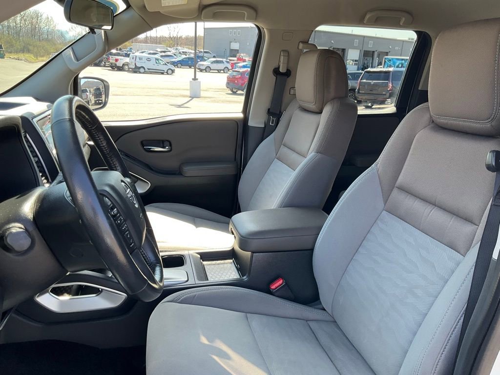Used 2022 Nissan Frontier SV AWD/4WD image 15