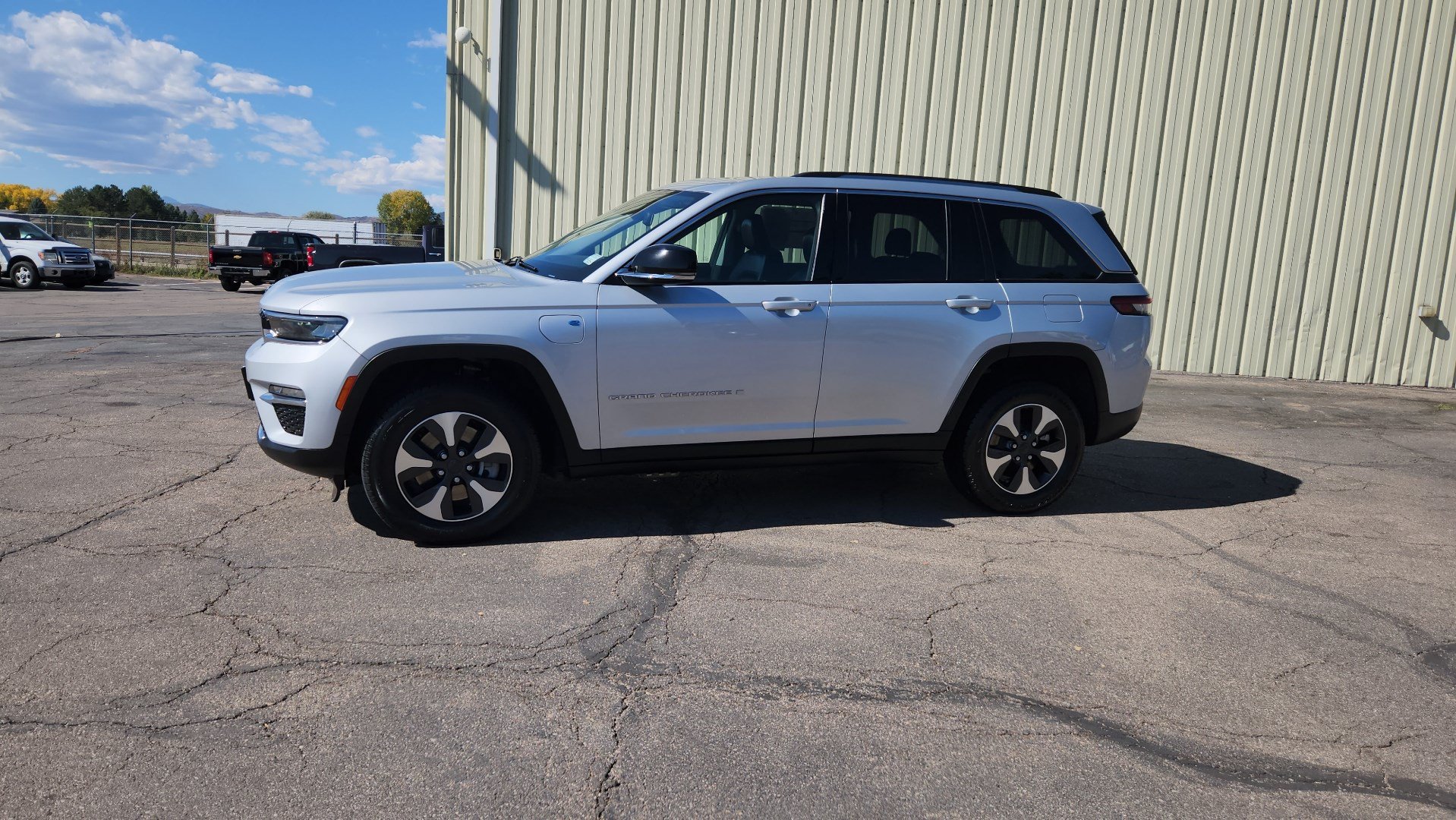 Used 2024 Jeep Grand Cherokee Limited 4xe AWD/4WD image 5