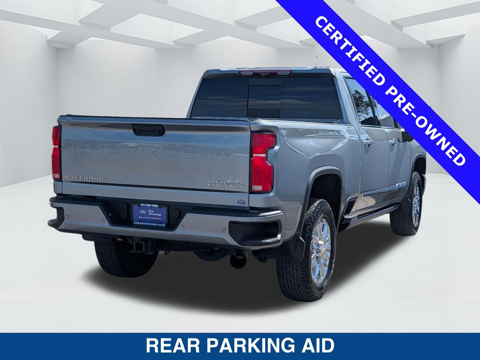 Used 2024 Chevrolet Silverado 2500 High Country w/ High Country Premium Package image 4