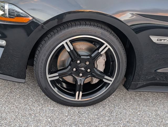 Certified 2020 Ford Mustang GT Premium w/ Equipment Group 401A RWD image 4