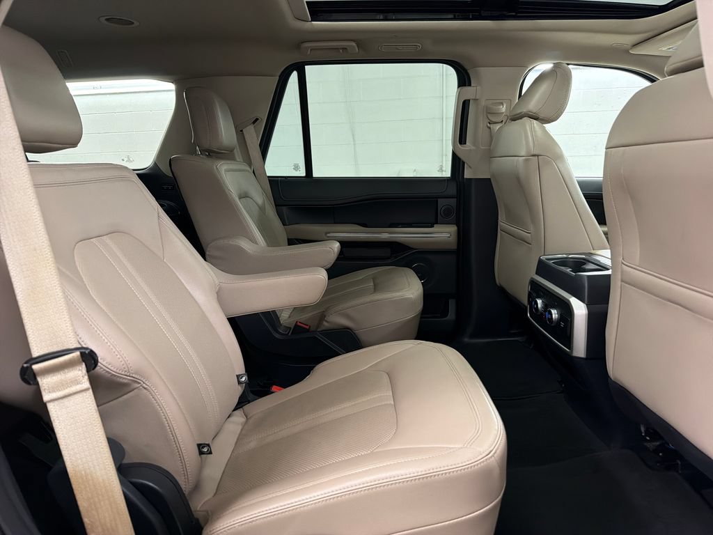Certified 2024 Ford Expedition Limited RWD image 34