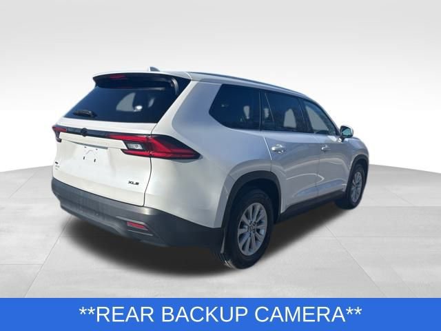 Used 2024 Toyota Grand Highlander XLE image 4