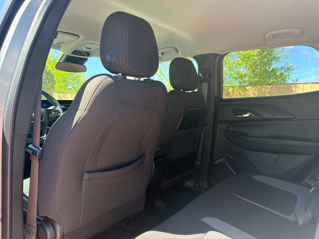 Used 2025 Chevrolet TrailBlazer LT AWD/4WD image 22