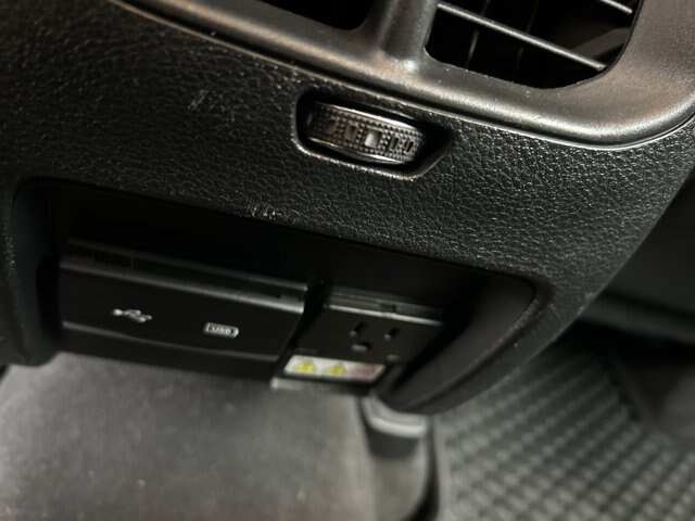 Used 2019 Jeep Cherokee Trailhawk AWD/4WD image 18