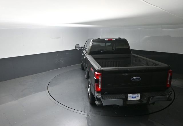 Certified 2025 Ford F250 Lariat w/ Lariat Ultimate Package AWD/4WD image 30