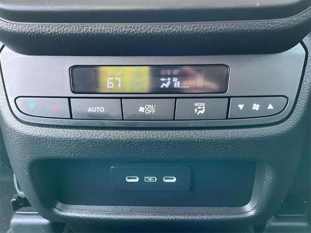 Used 2025 Honda Pilot EX-L image 28