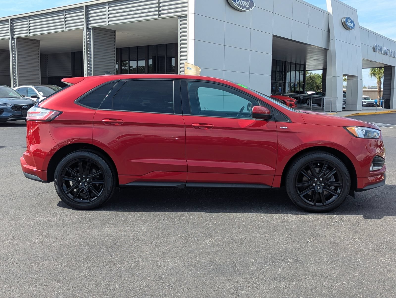 Certified 2022 Ford Edge ST-Line AWD/4WD image 3