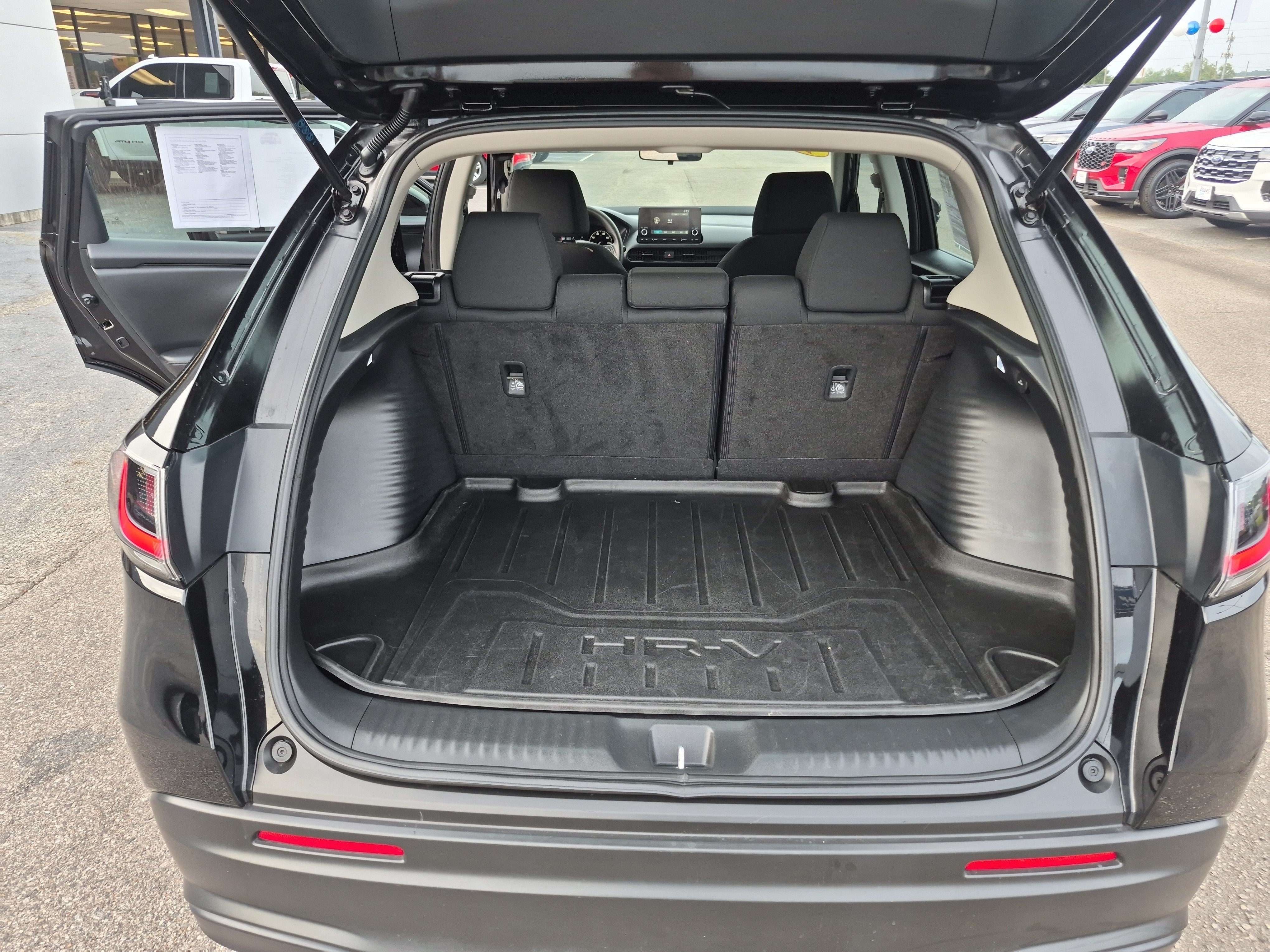Used 2025 Honda HR-V LX image 22