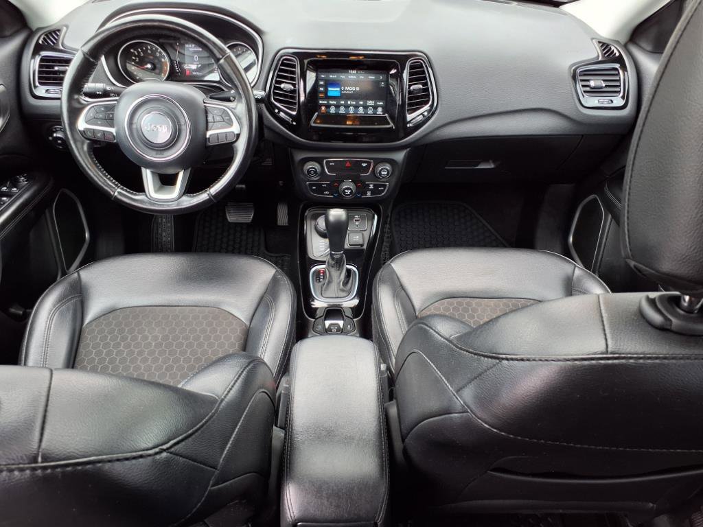 Used 2020 Jeep Compass Latitude image 10