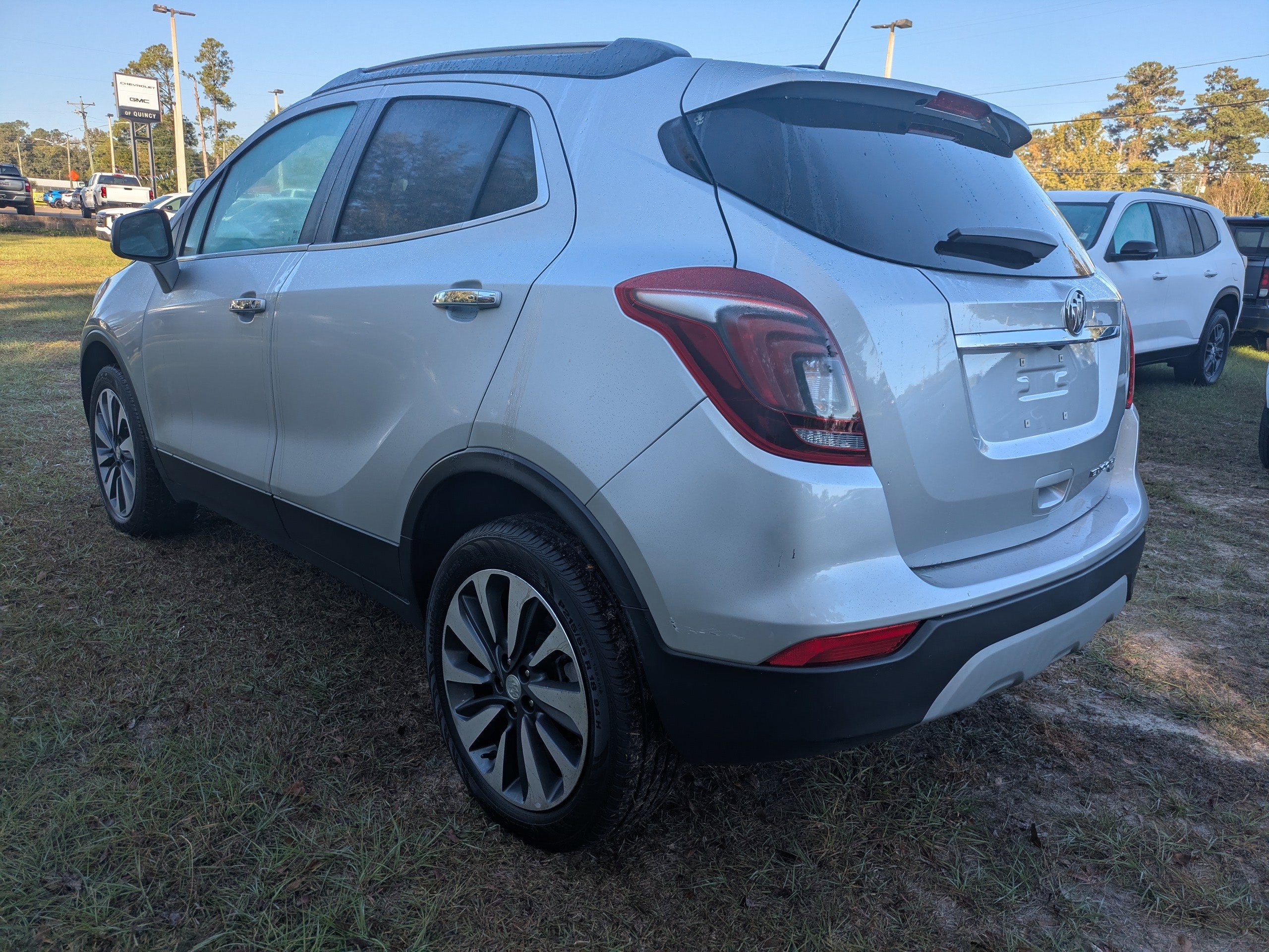 Used 2022 Buick Encore Preferred w/ Safety Package image 7
