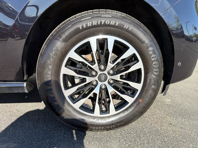 Certified 2025 Ford Expedition Platinum AWD/4WD image 6