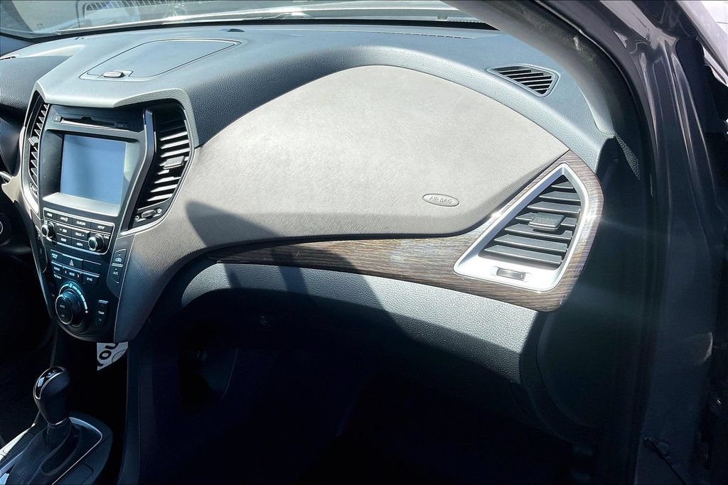 Used 2017 Hyundai Santa Fe Sport FWD image 15
