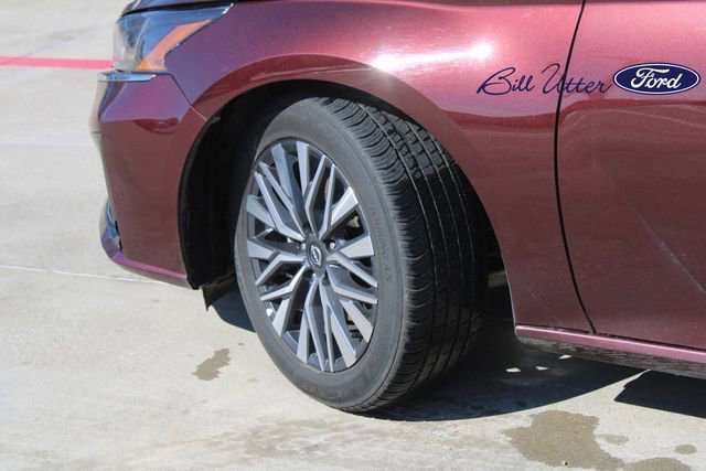 Used 2024 Nissan Altima 2.5 SV image 9