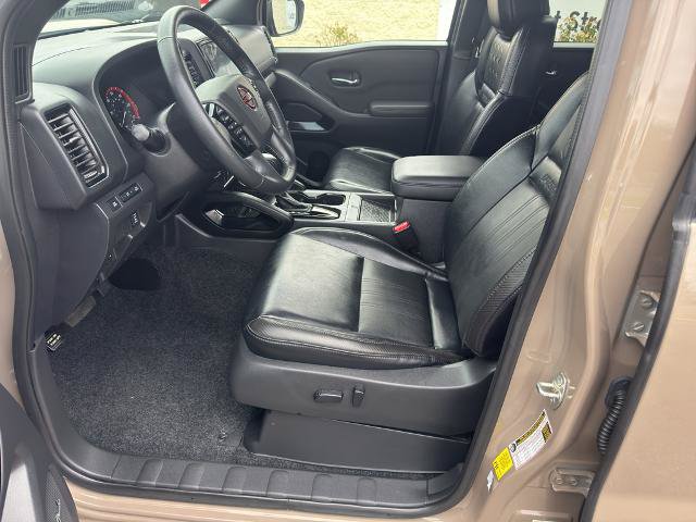 Used 2022 Nissan Frontier PRO-4X w/ Pro-4X Premium Package AWD/4WD image 9