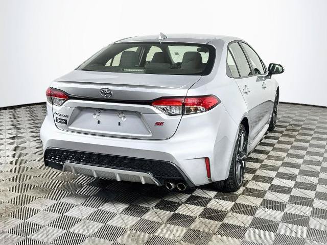 Used 2022 Toyota Corolla SE w/ SE Premium Package FWD image 7