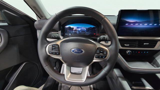 Certified 2025 Ford Explorer Active AWD/4WD image 18