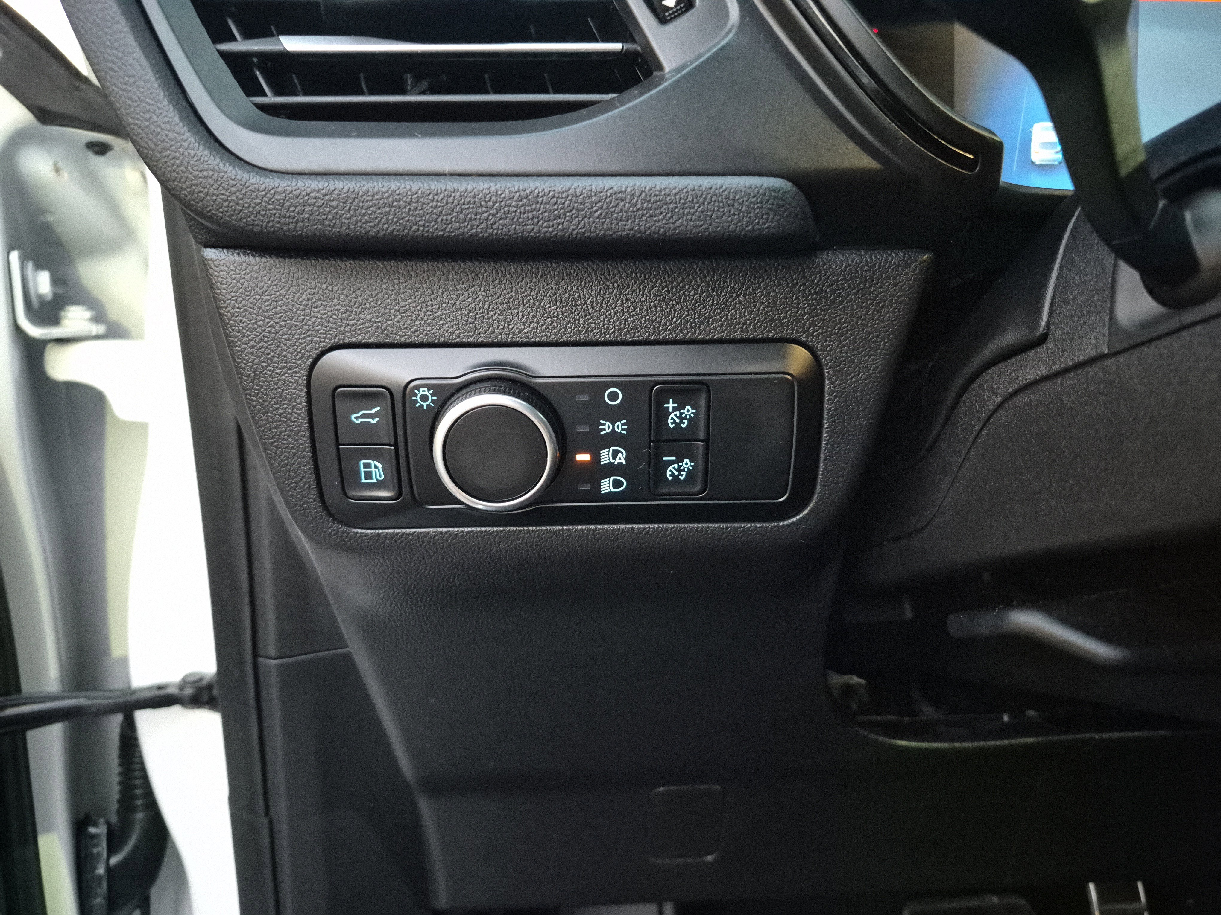 Certified 2024 Ford Escape ST-Line w/ Equipment Group 301A image 23